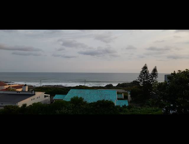 1,487M² VACANT LAND FOR SALE IN SEAVIEW